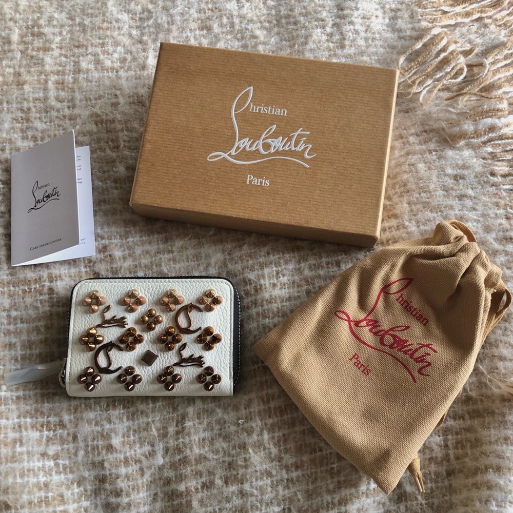 Christian Louboutin Panettone White Leather Stud Small Coin Purse Wallet - Picture 2 of 15